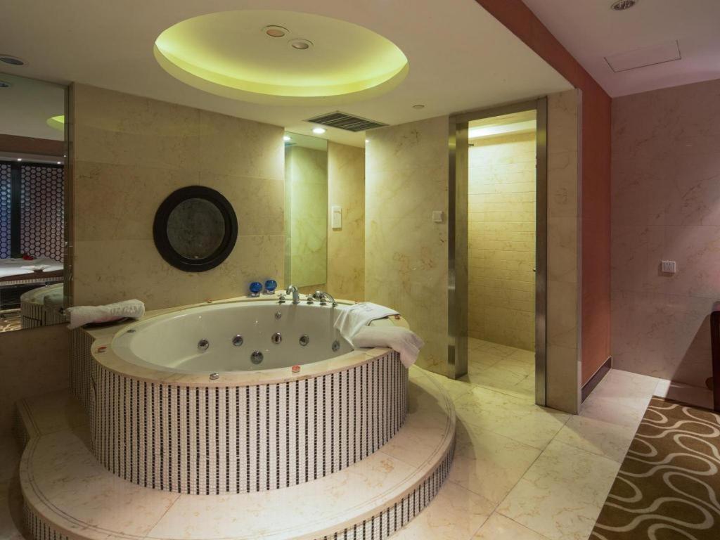 Hotel The Qube Nanqiao Shanghai