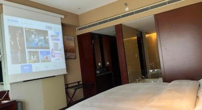 The Qube Nanqiao 5*